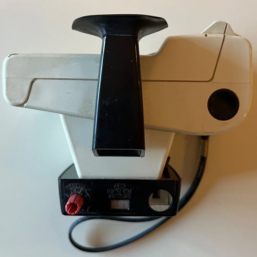 Vintage 1960s Polaroid Swinger Model 20 Instant Film Land Camera USA Wrist Strap
